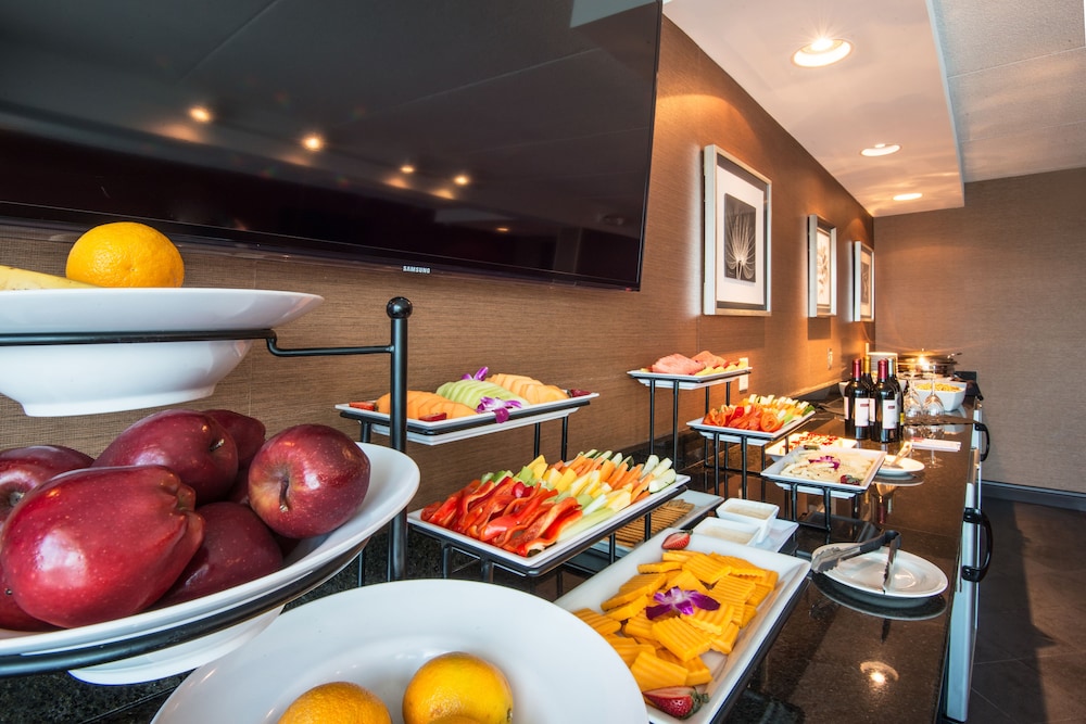 crowne plaza boston woburn by ihg