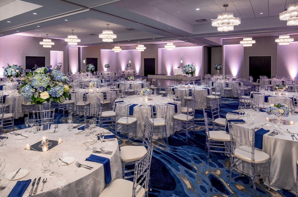 crowne plaza boston woburn by ihg