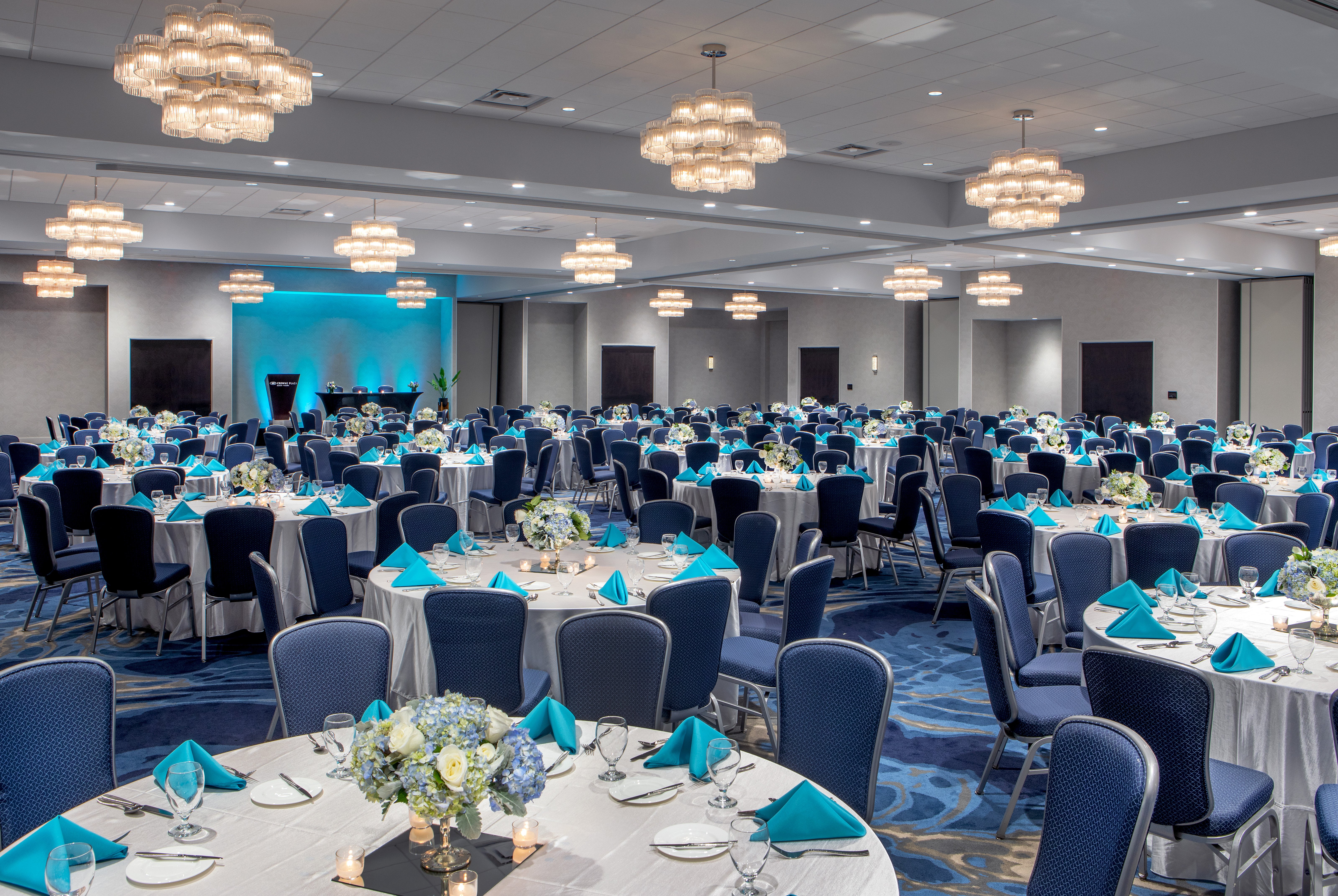 crowne plaza boston woburn by ihg