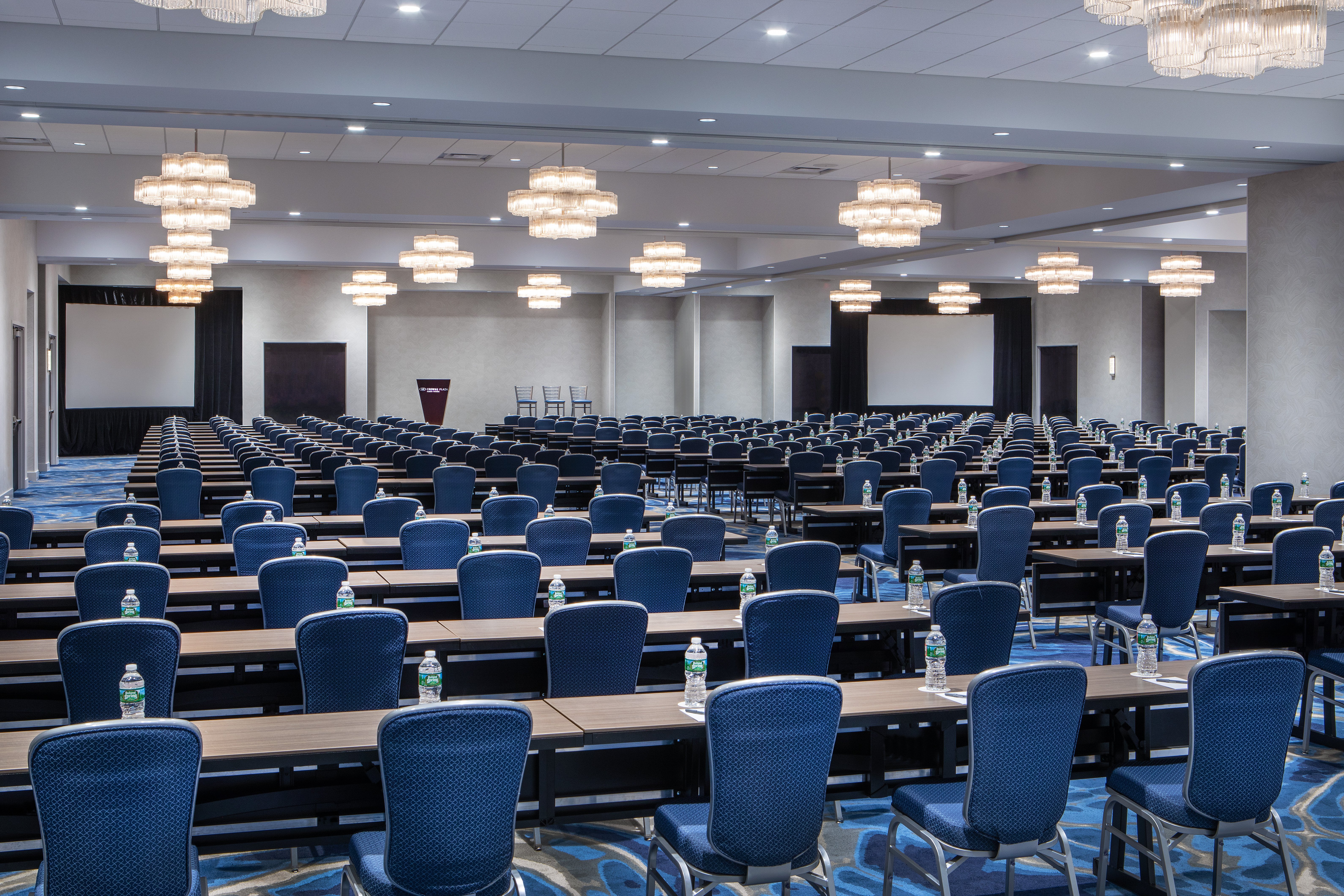 crowne plaza boston woburn by ihg