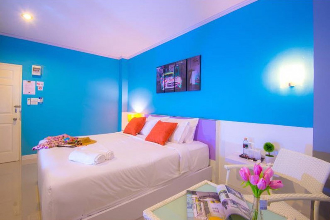 the s hotel