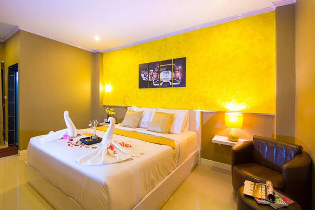the s hotel