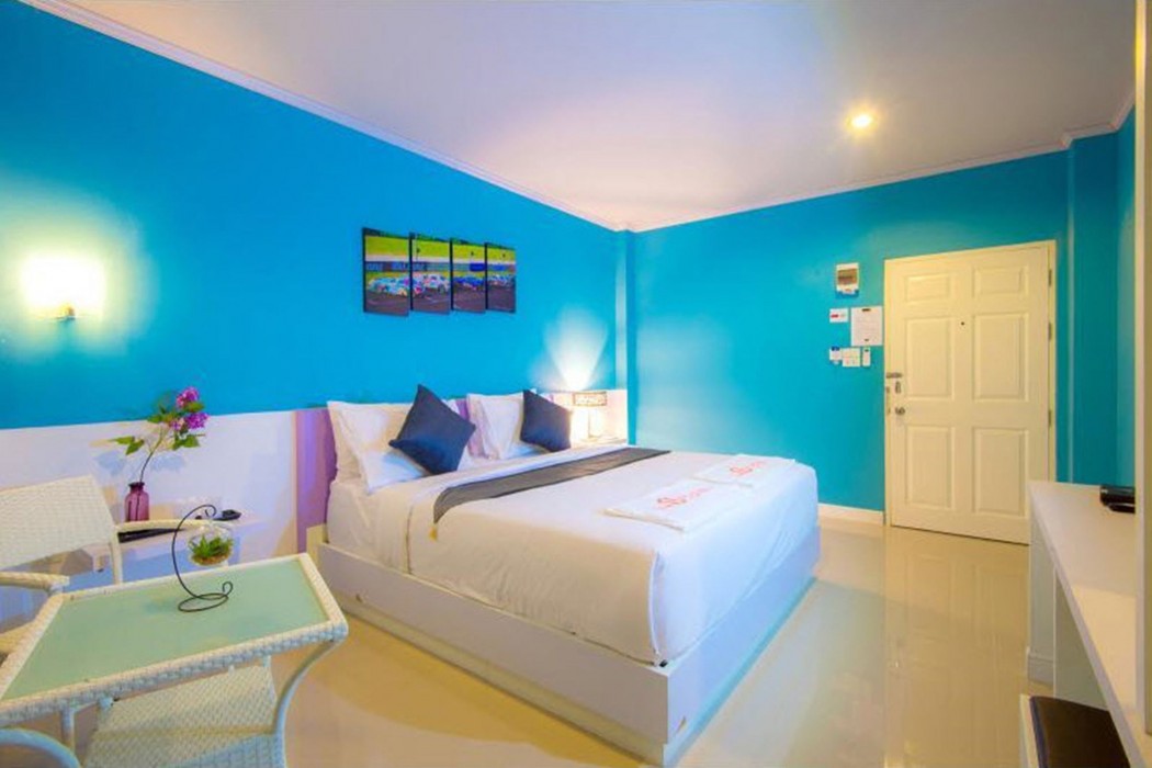 the s hotel