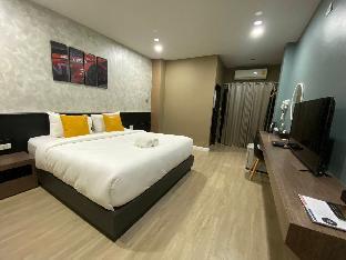 the s hotel