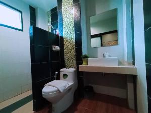 the s hotel
