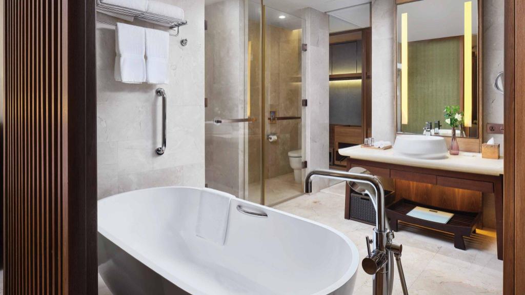 crowne plaza hailing island by ihg