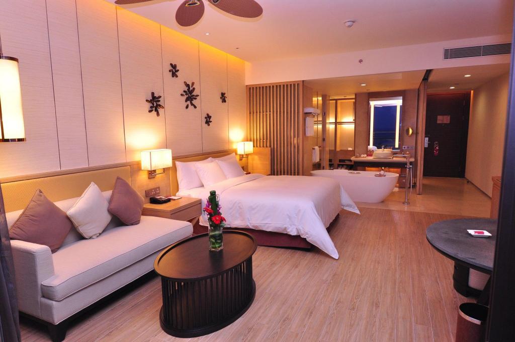 crowne plaza hailing island by ihg