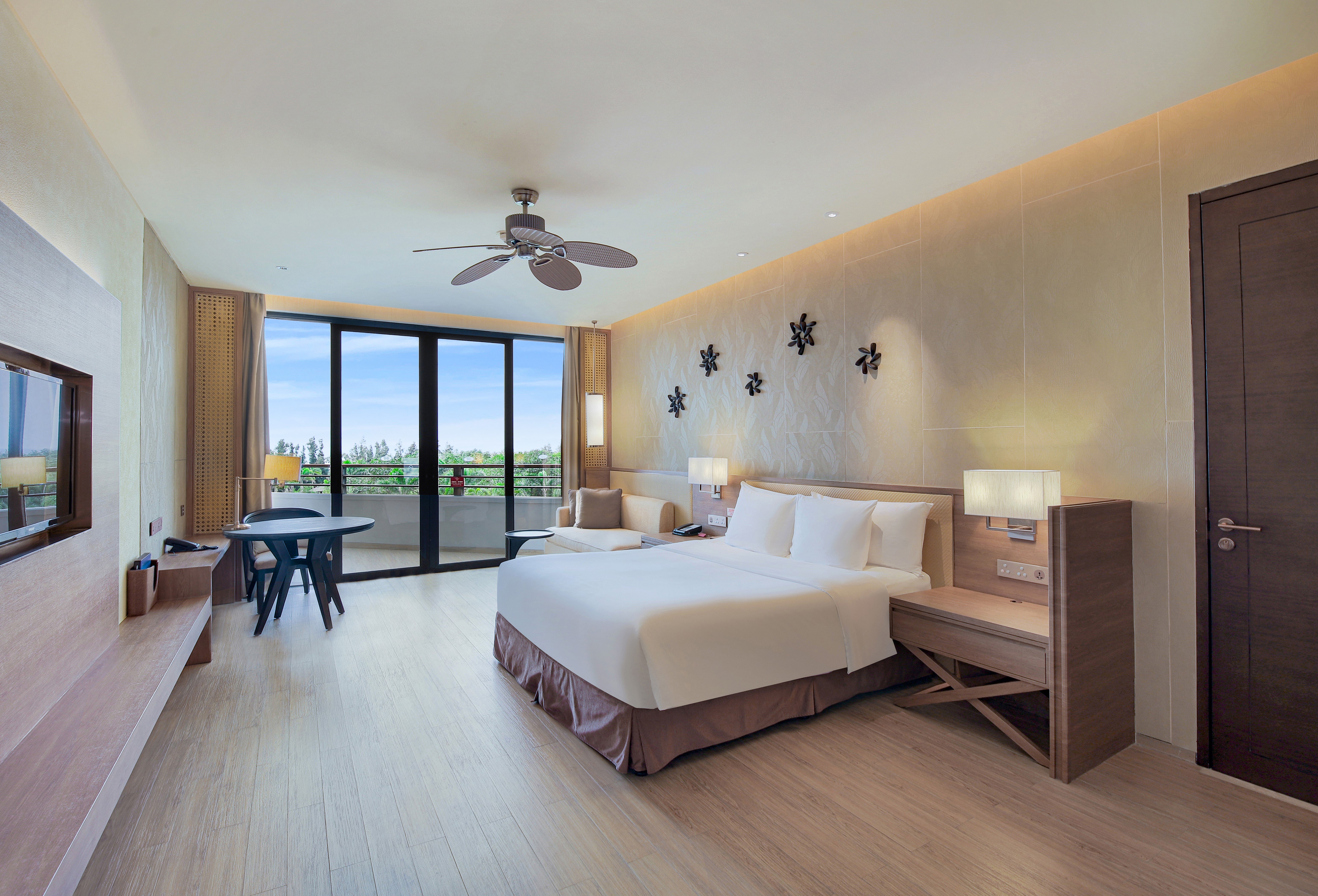 crowne plaza hailing island by ihg