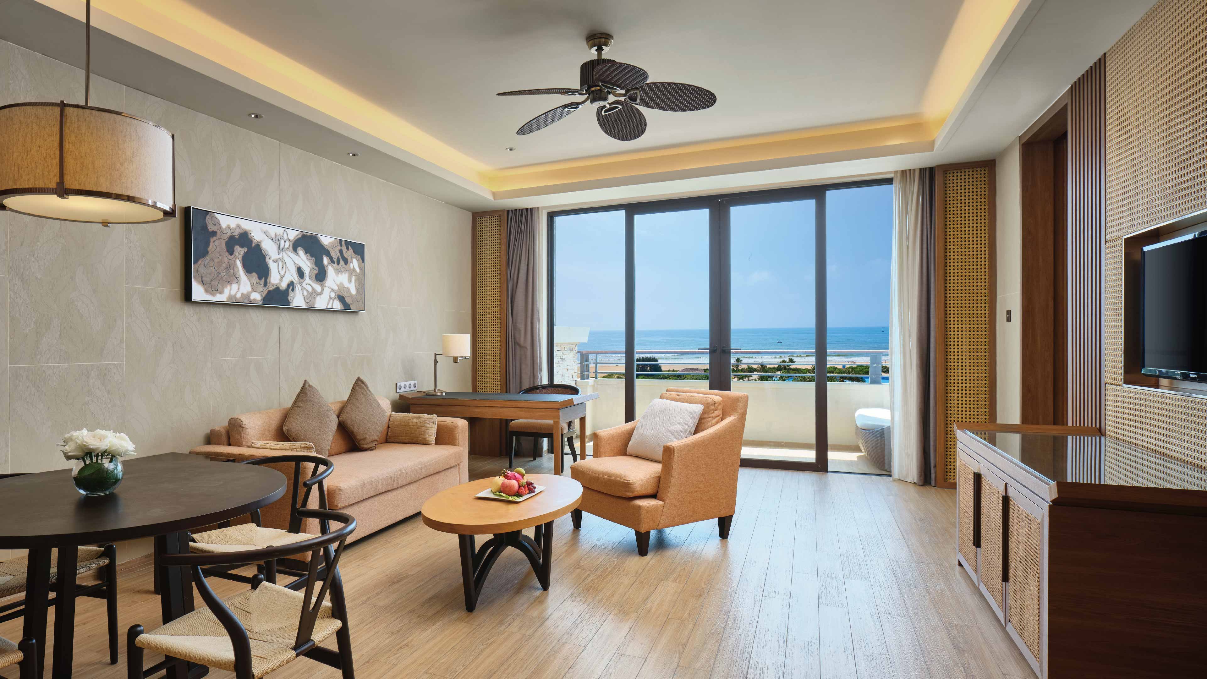 crowne plaza hailing island by ihg