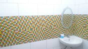 agus beach inn