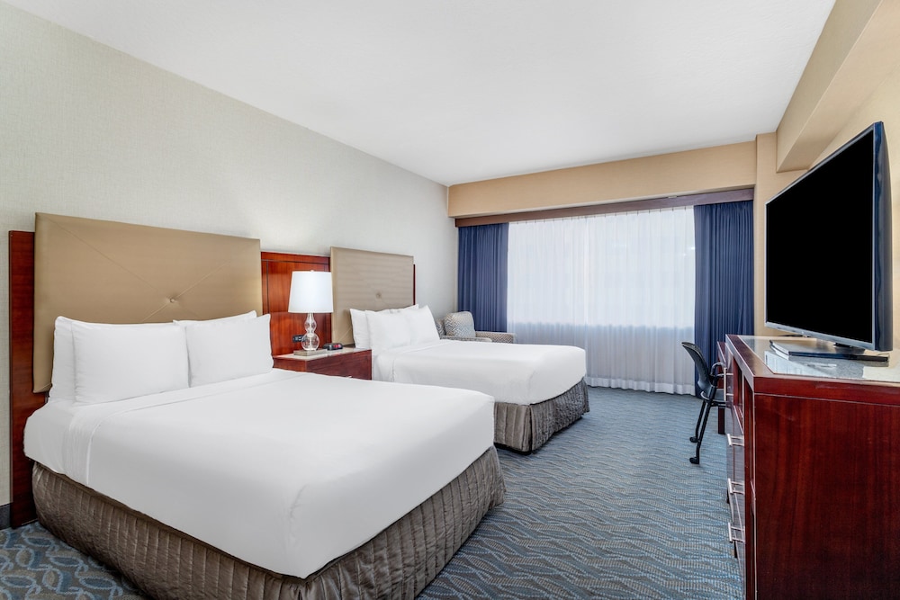 crowne plaza los angeles harbor hotel by ihg
