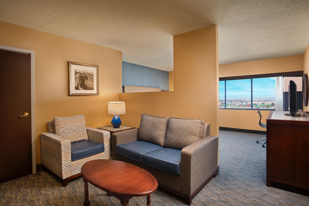 crowne plaza los angeles harbor hotel by ihg