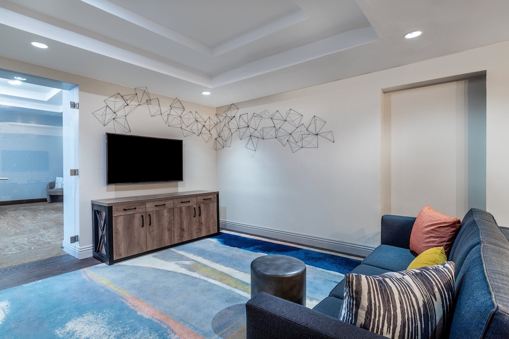 crowne plaza los angeles harbor hotel by ihg