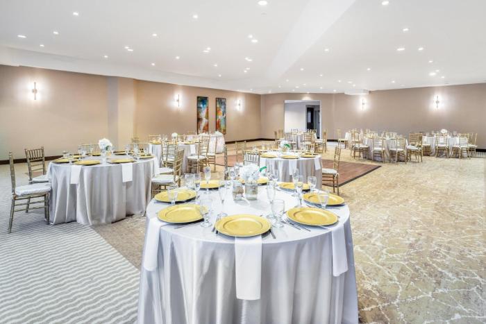 crowne plaza los angeles harbor hotel by ihg