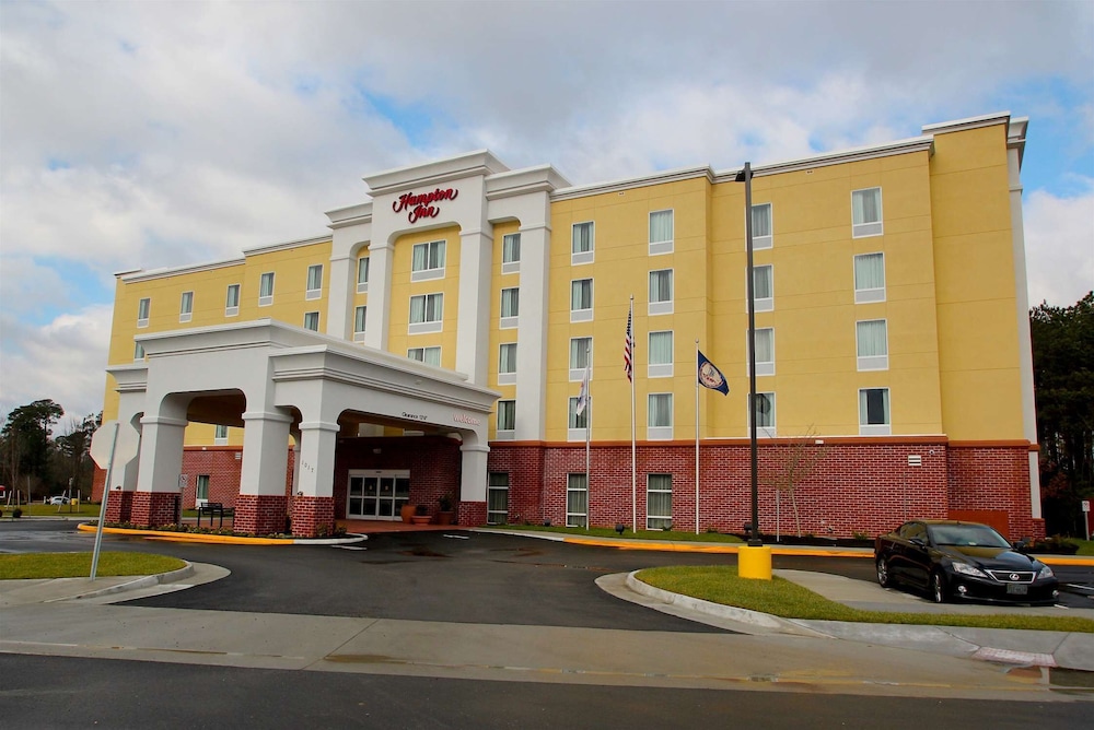 hampton inn suffolk