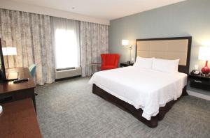 hampton inn suffolk