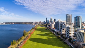 crowne plaza perth by ihg