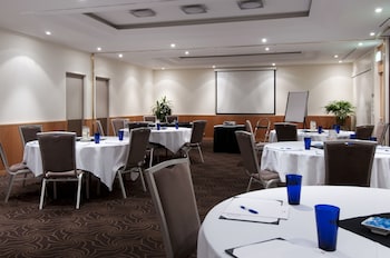 crowne plaza perth by ihg