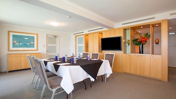 crowne plaza perth by ihg
