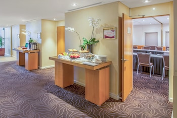 crowne plaza perth by ihg