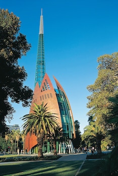 crowne plaza perth by ihg