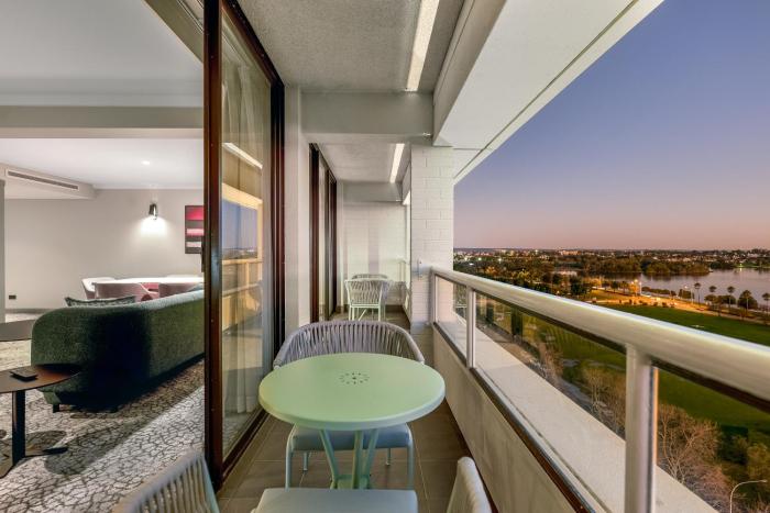 crowne plaza perth by ihg
