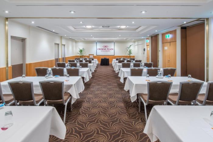 crowne plaza perth by ihg