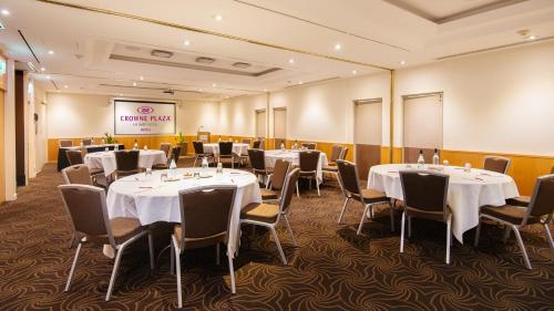 crowne plaza perth by ihg