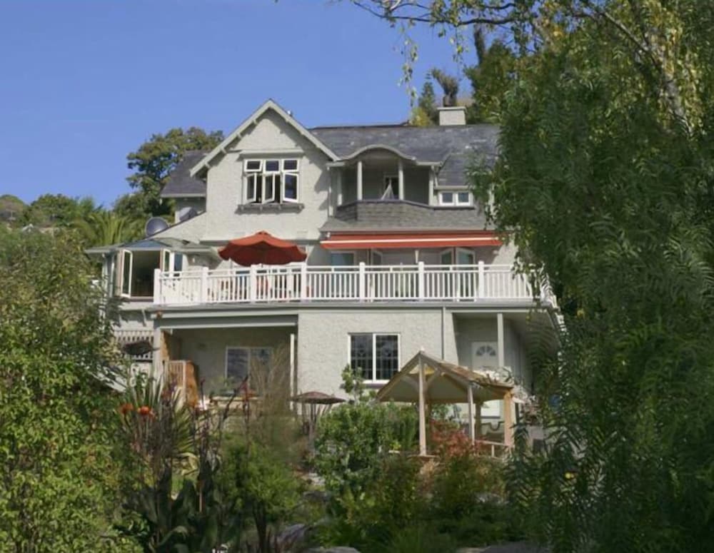 joya garden and villa studios