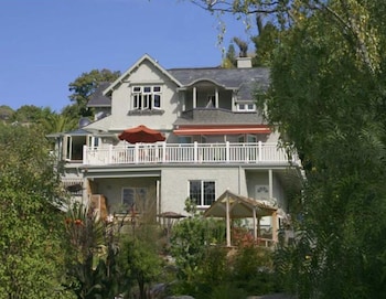 joya garden and villa studios