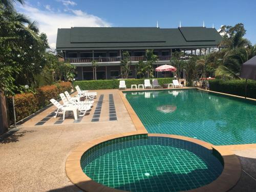 oscar villa aonang krabi