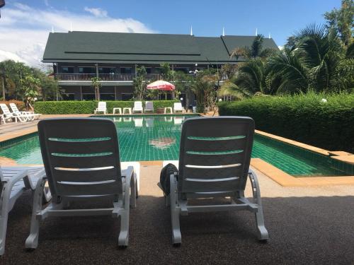 oscar villa aonang krabi