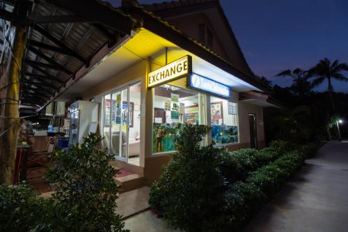 oscar villa aonang krabi