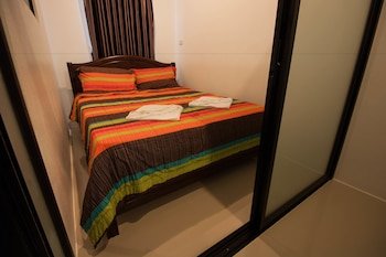 oscar villa aonang krabi