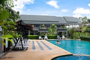 oscar villa aonang krabi