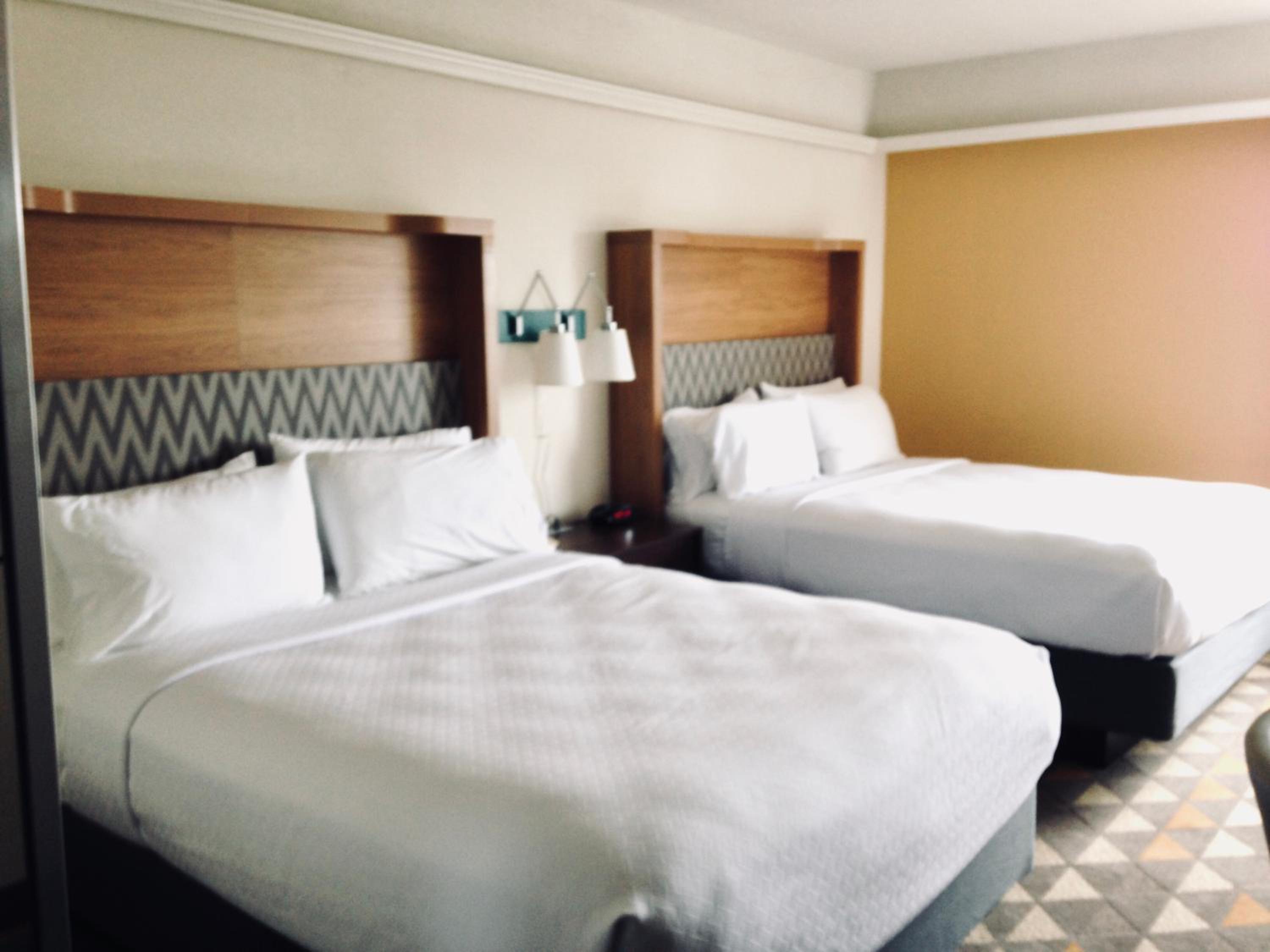 holiday inn and suites pittsfield berkshires by ihg