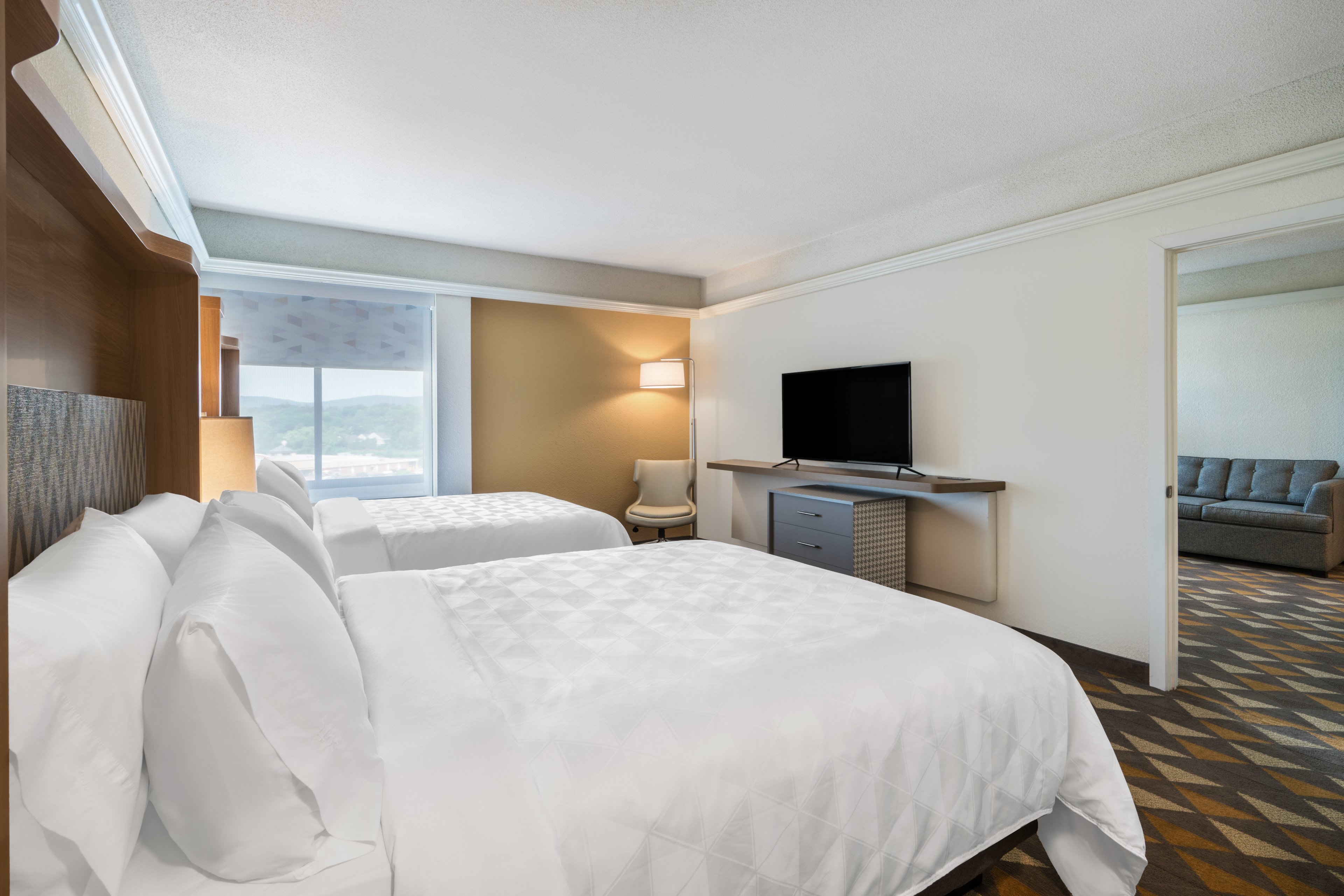 holiday inn and suites pittsfield berkshires by ihg