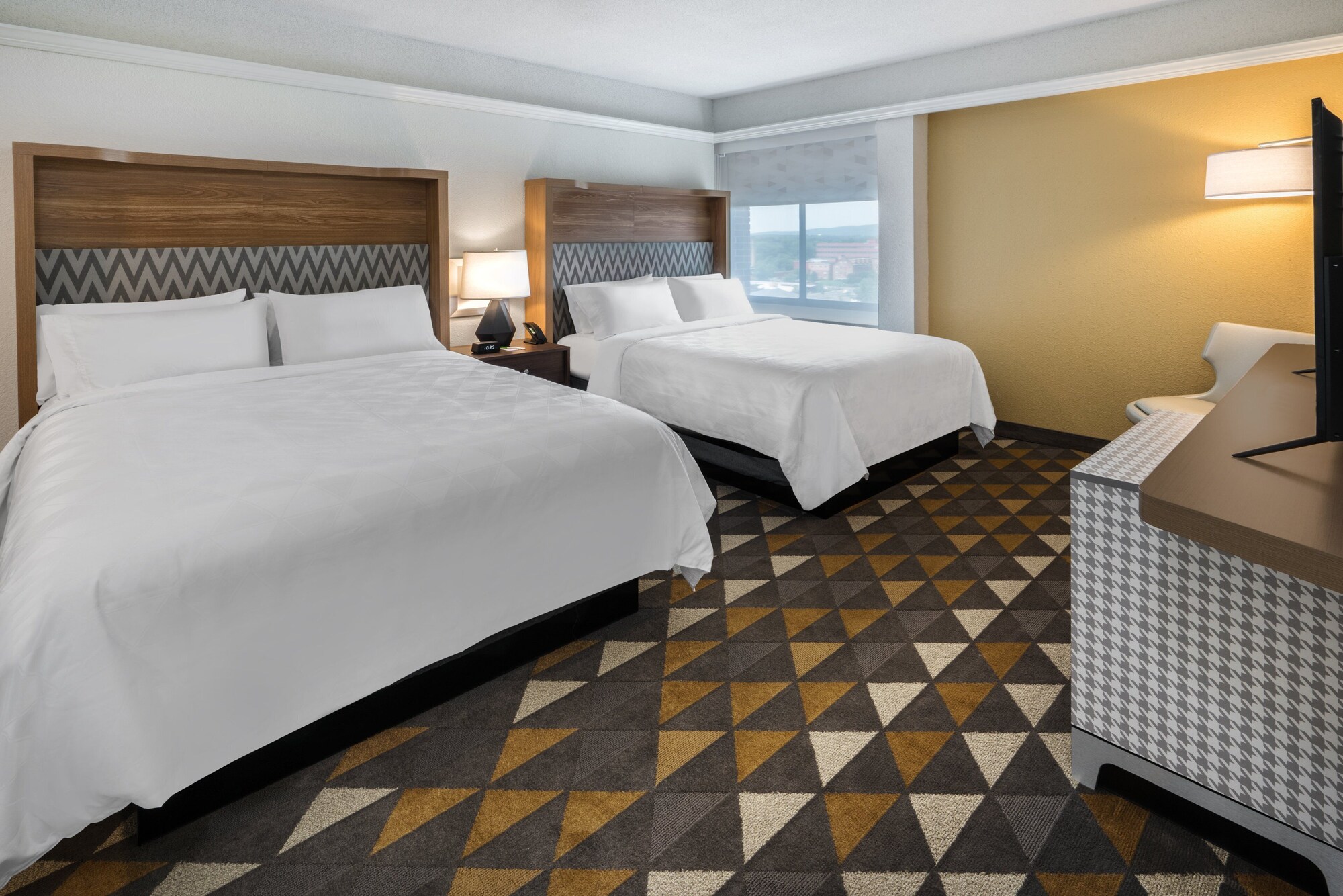 holiday inn and suites pittsfield berkshires by ihg