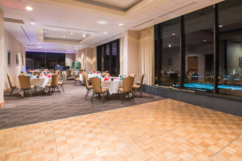 holiday inn and suites pittsfield berkshires by ihg
