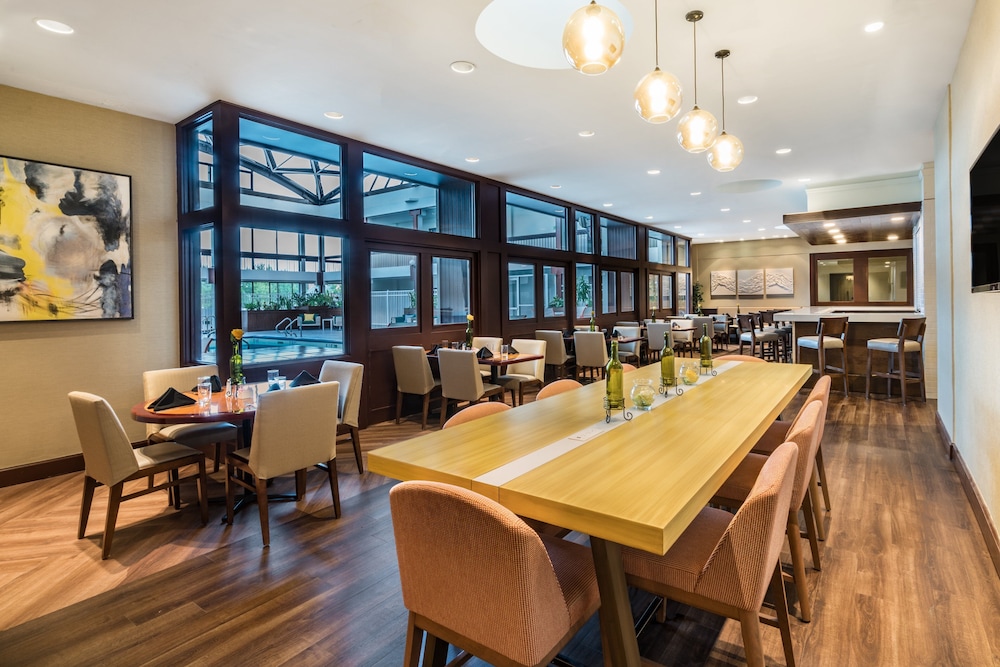 holiday inn and suites pittsfield berkshires by ihg