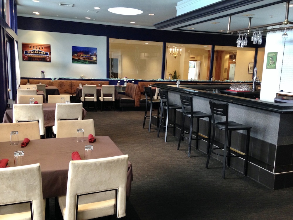 holiday inn and suites pittsfield berkshires by ihg