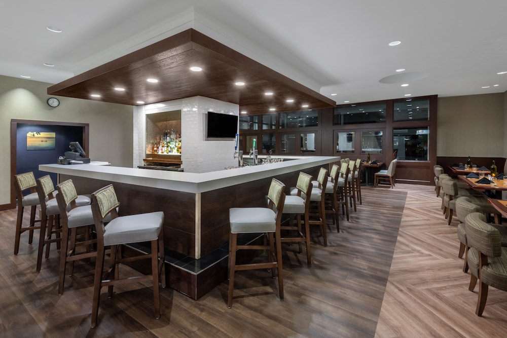 holiday inn and suites pittsfield berkshires by ihg