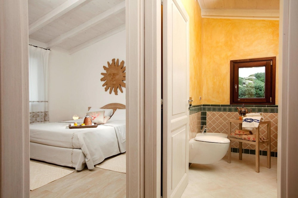 holiday residence punta falcone