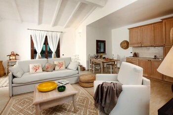 holiday residence punta falcone