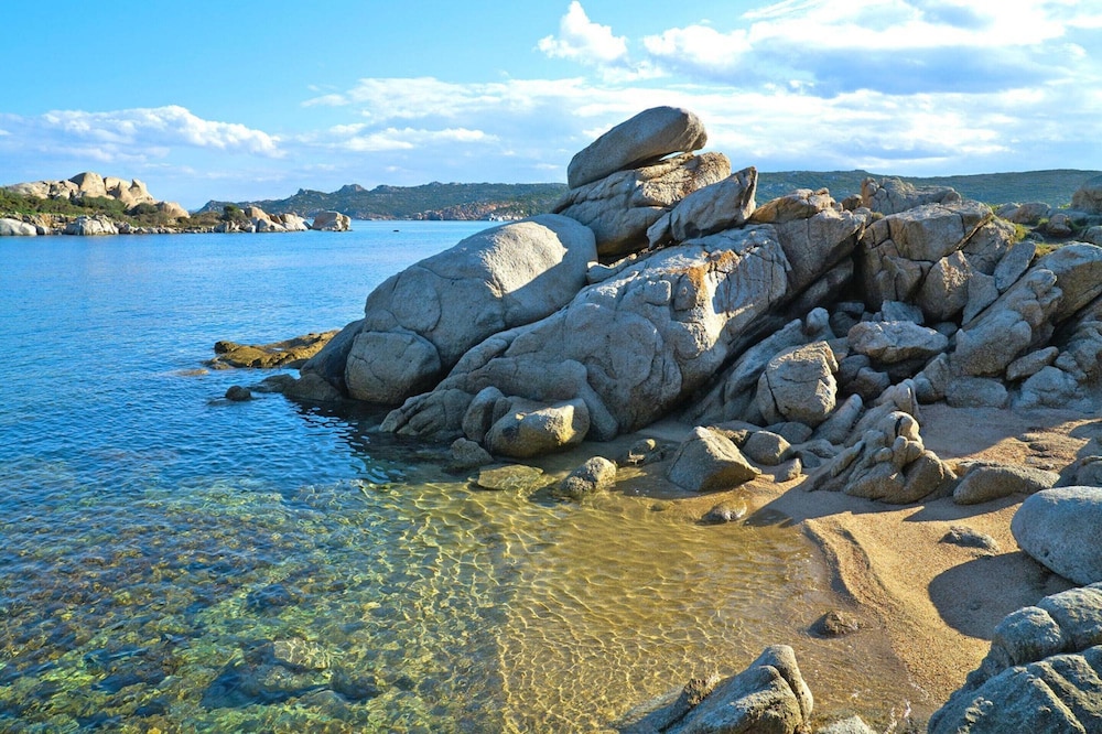 holiday residence punta falcone
