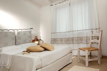 holiday residence punta falcone