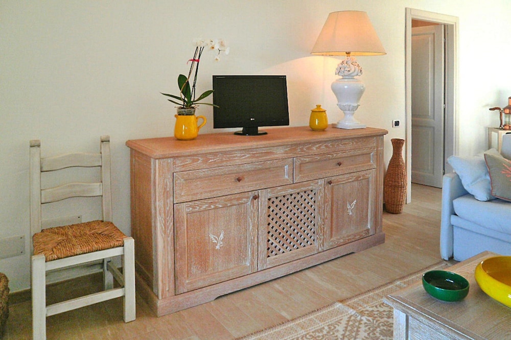holiday residence punta falcone