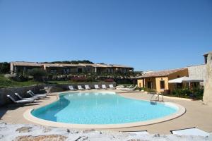 holiday residence punta falcone