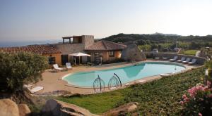 holiday residence punta falcone