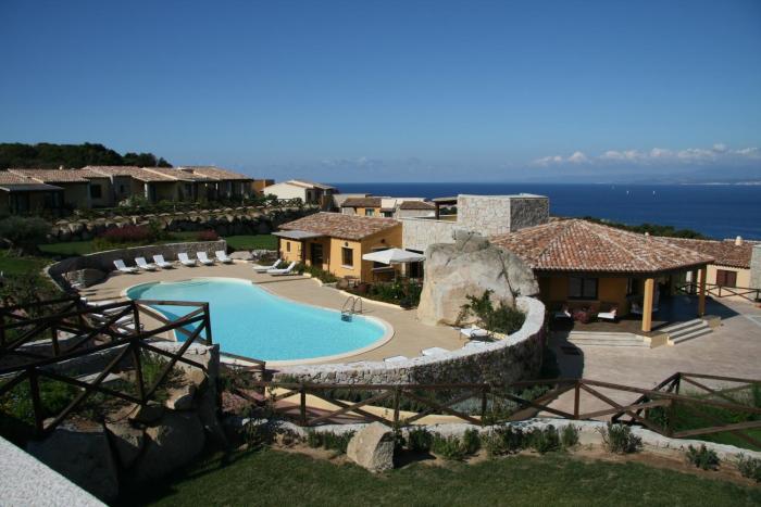 holiday residence punta falcone